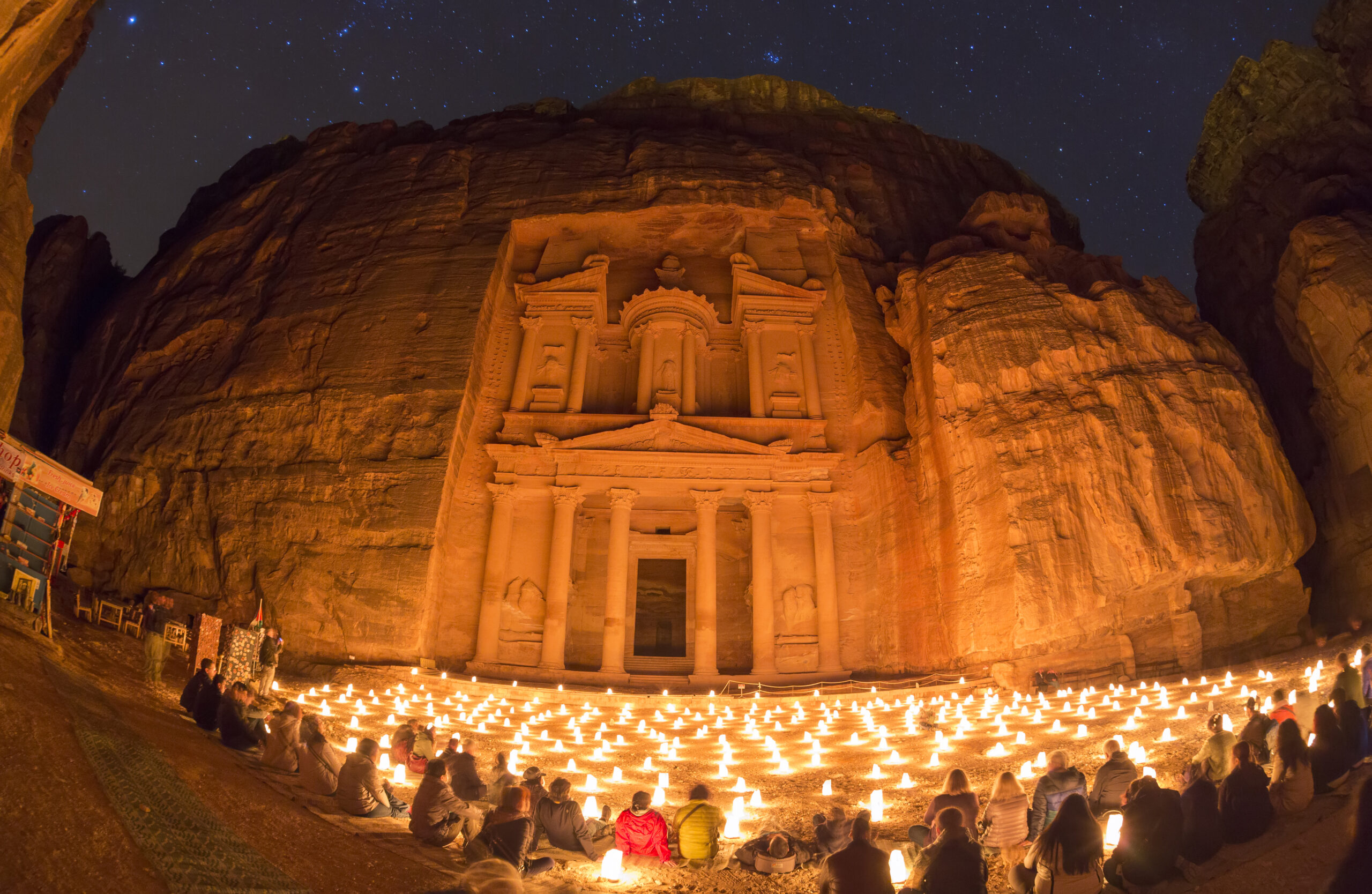 Read more about the article Discovering Jordan’s Culture: A Deep Dive into Cultural Festivals and Events
